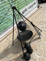 پک کامل منقل تاشو مسافرتی یک متری ساده پک کامل شامل(منقل تاشو یک متری-ساج گرانیت ضخیم-توری گریل-دیزی۶نفره-انبر بیلچه-شامورتی ۳لیتری) - Image 4
